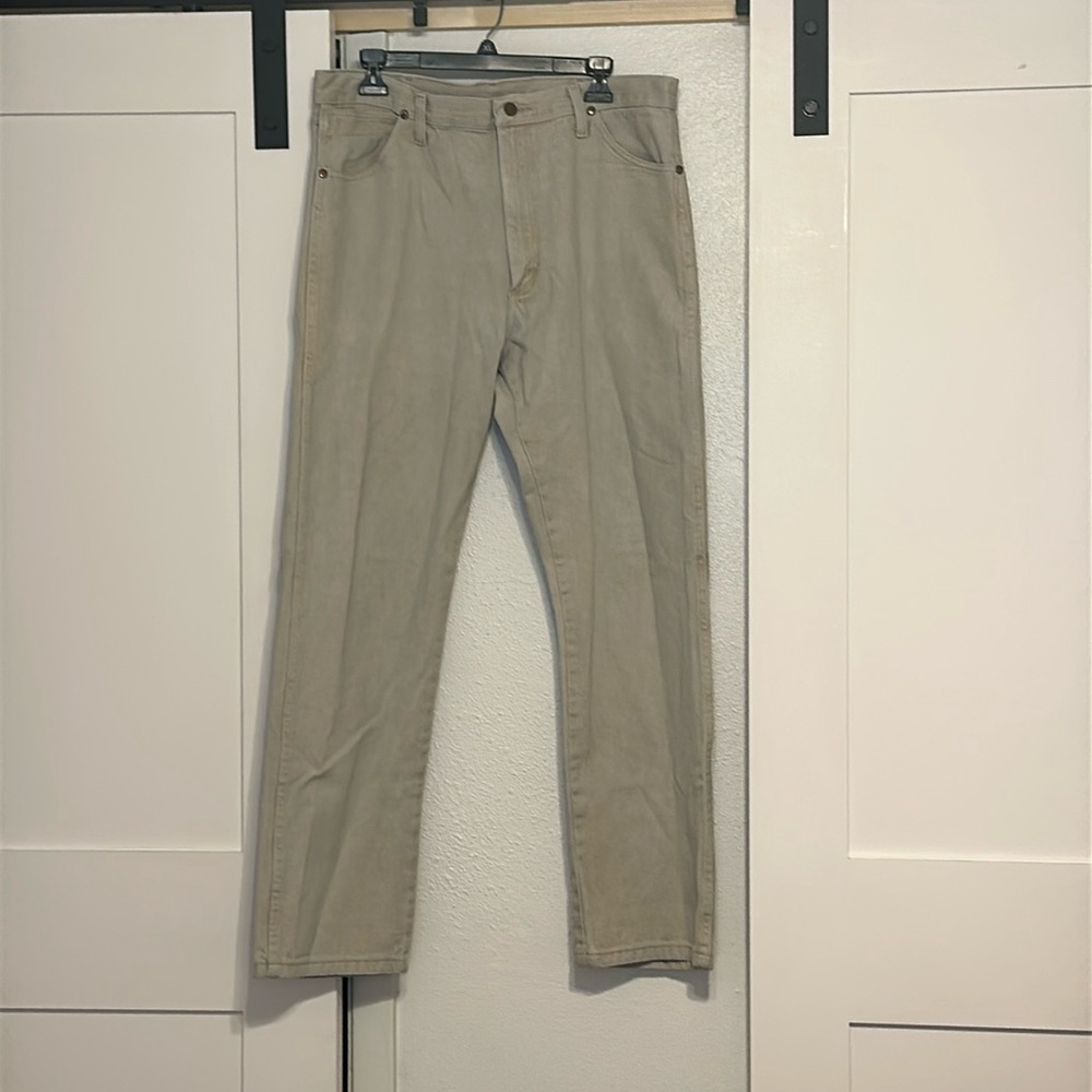 Men’s Khaki Wranglers